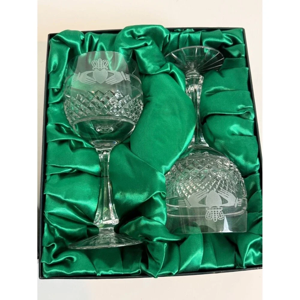 Galway Irish Cut Crystal Claddagh Wine Glasses Set of 2 IOB